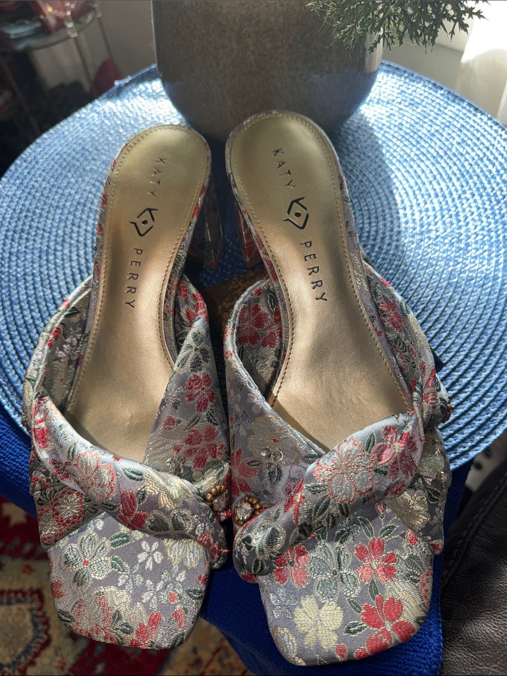 Katy Perry Jacquard Mule Heels! Statement Sandals! - Picture 2 of 7